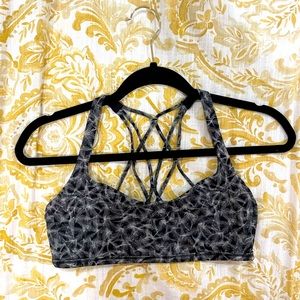 Lululemon Free To Be Bra